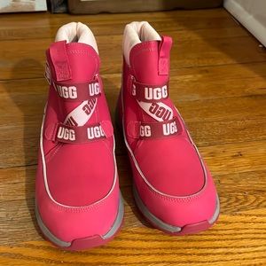New ugg tabor waterproof boot size 6